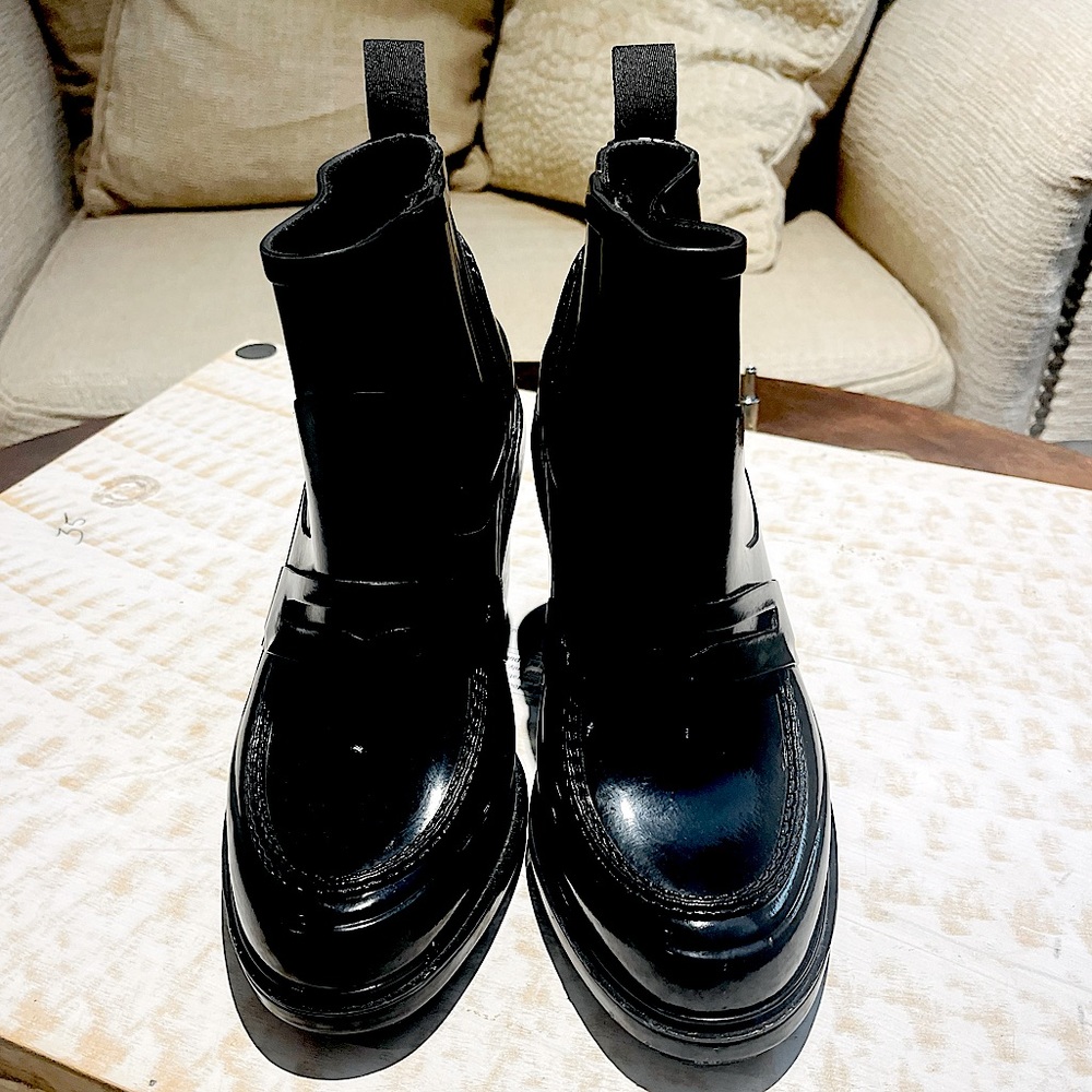 Hunter loafer style heeled rain boots
